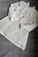 Rochy cream lace dress with velvet bow