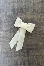 Condor cream coquette velvet hair bow
