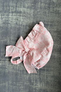 Phi pink toile bonnet