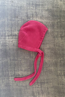 Condor beet knitted bonnet