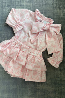 Phi pink toile set