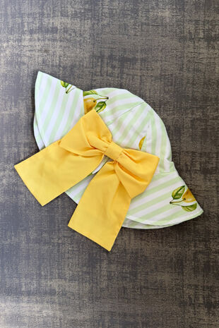 Meia Pata pear hat