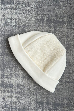 Baby Gi beige hat