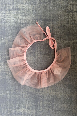 Calamaro pink tulle collar