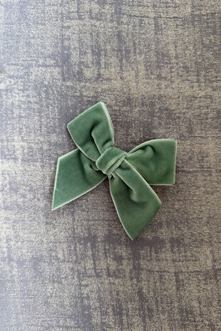 Condor sage velvet hair bow