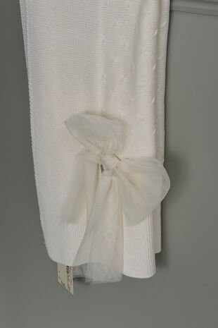 Condor ivory knitted tulle bow blanket