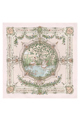 Atelier Choux Carré – Tapestry Peachy