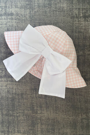 Be chic pink houndstooth hat