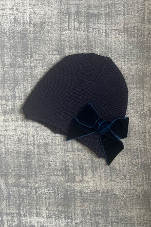 Condor navy velvet bow knitted hat