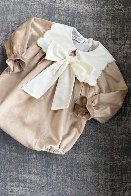 Be chic beige velvet bow romper