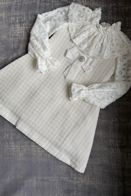 Rochy cream lace dress with velvet bow