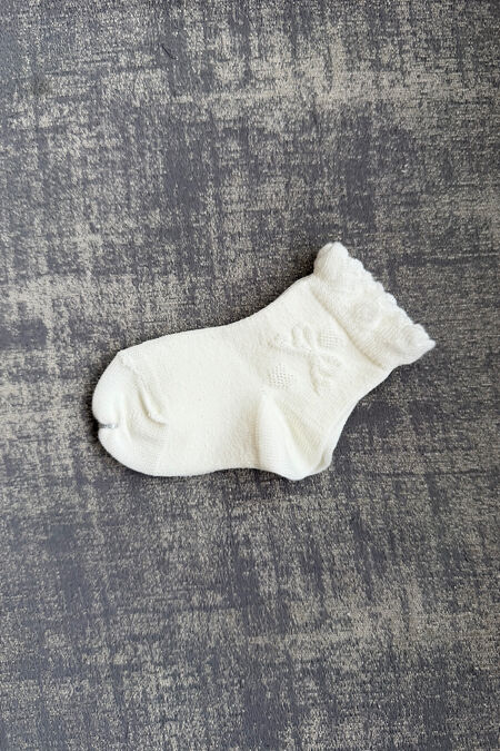 Condor ivory embossed bow sock
