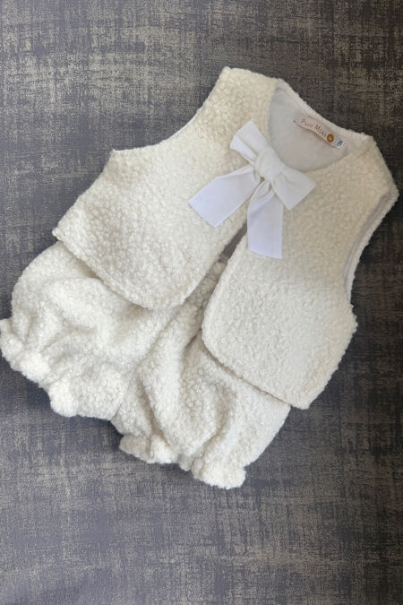 Puro Mimo Thea boucle short and gilet set