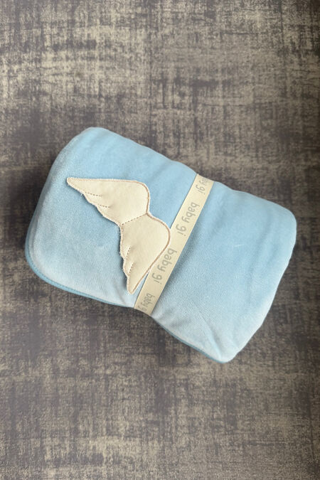 Baby Gi stone blue angel wing velour blanket