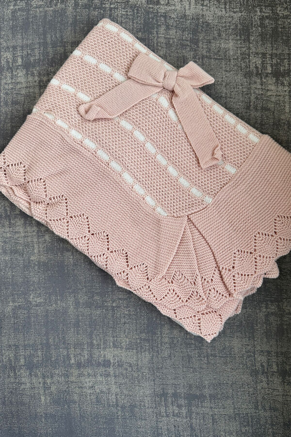 Juliana nude pink and cream blanket