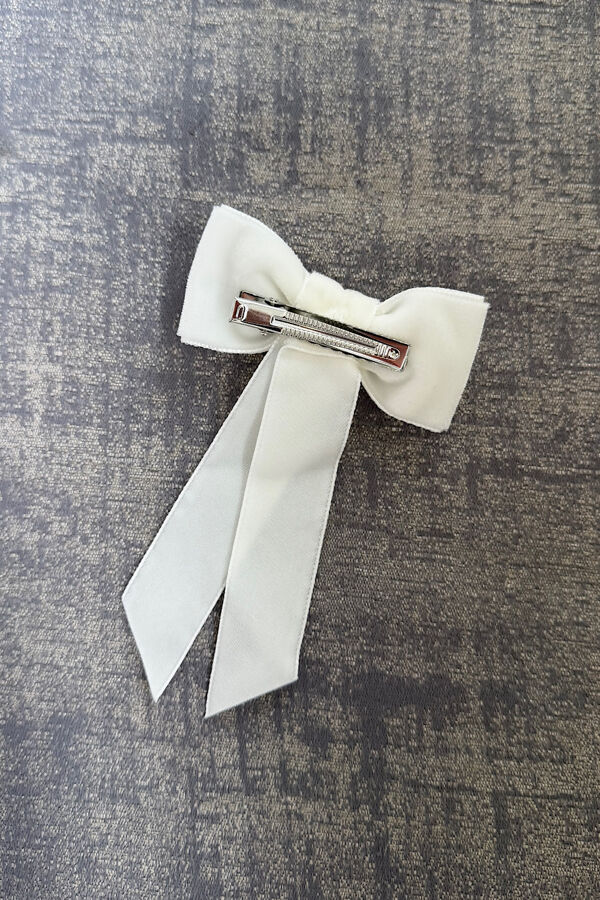 Condor cream coquette velvet hair bow