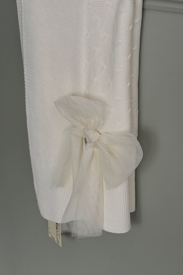 Condor ivory knitted tulle bow blanket