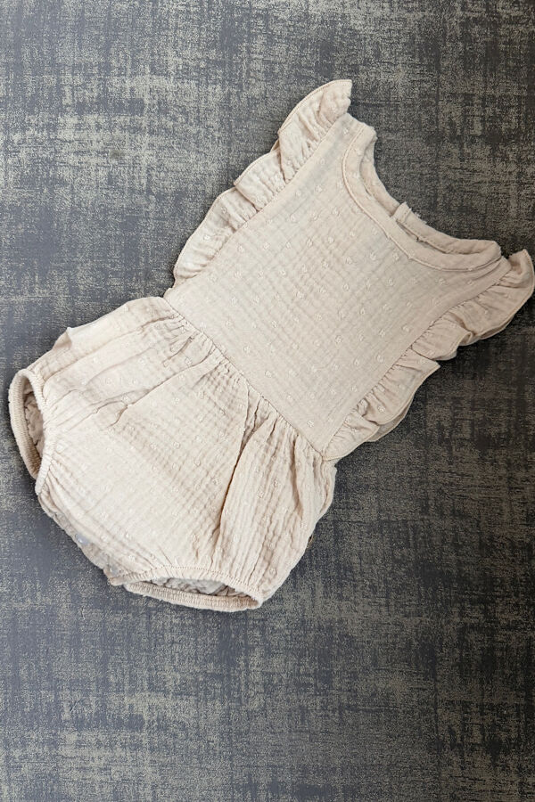 Calamaro beige swiss dot romper