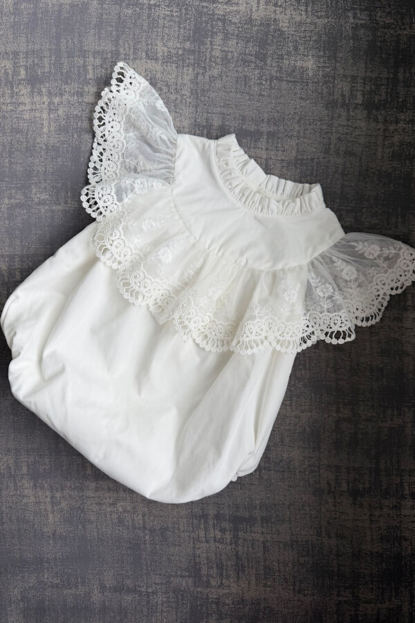 Phi romper with lace 