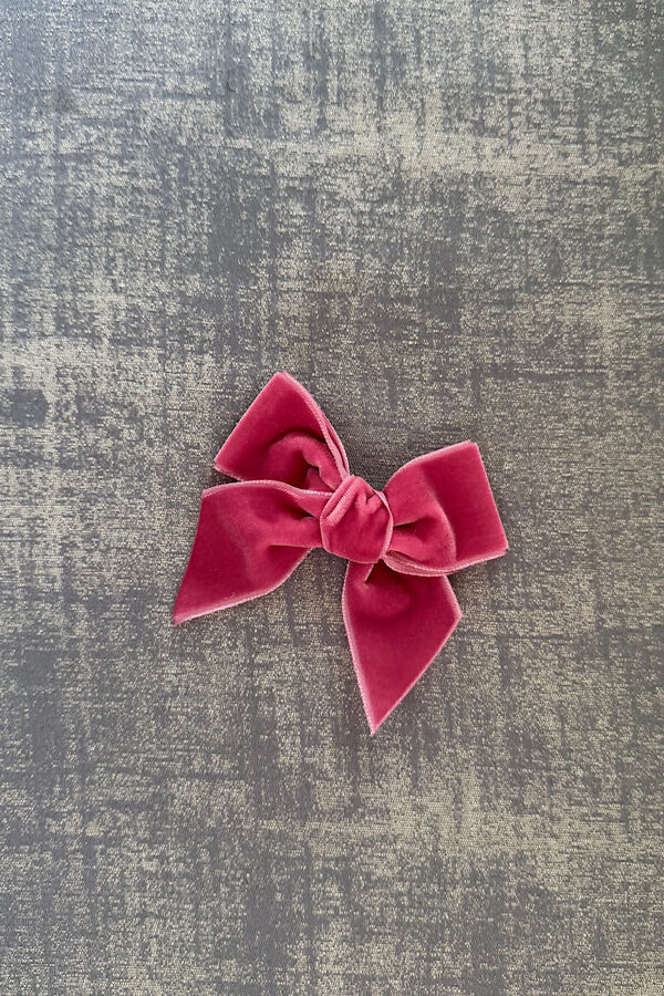 Condor beet pink velvet hair bow