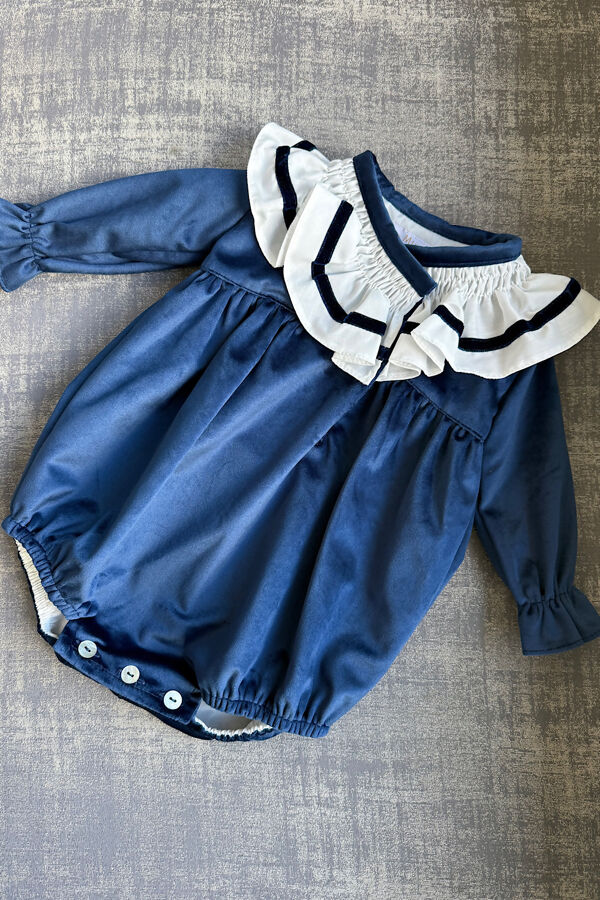 Be chic navy velvet romper
